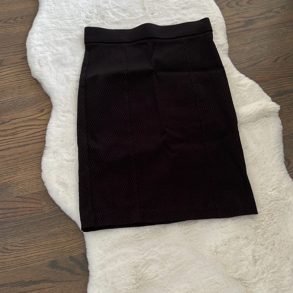 Dalia black textured pencil skirt size 4